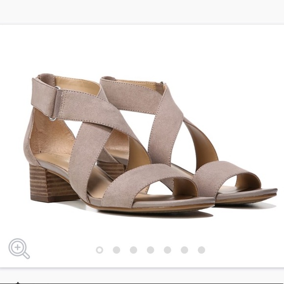 naturalizer delfinia